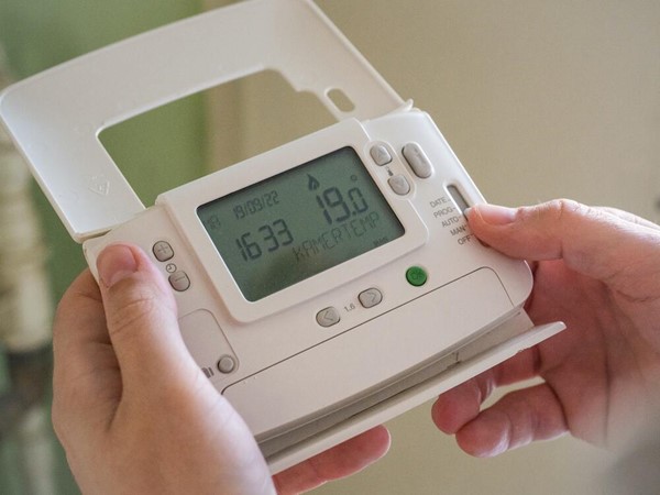 risparmiare energia elettrica termostato