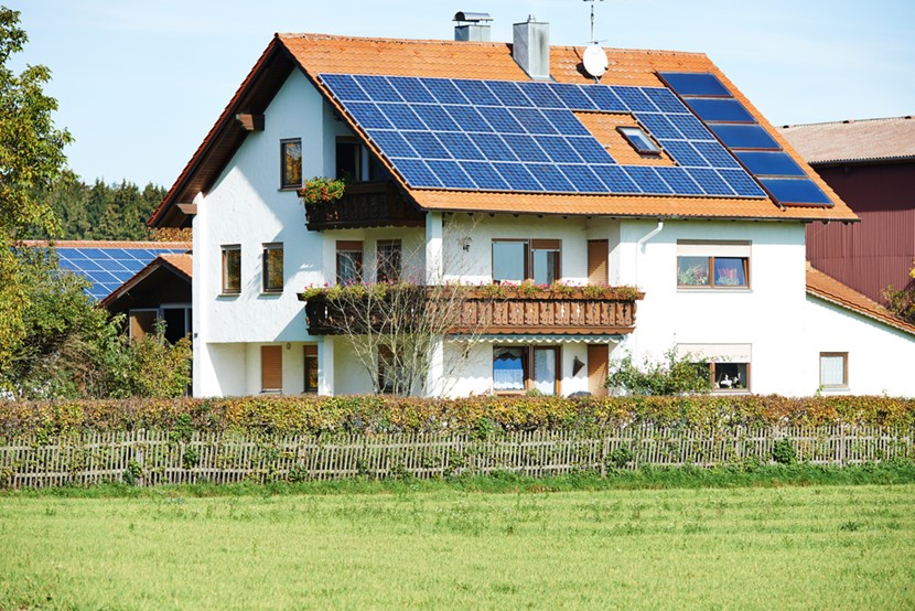 accumulatore-energia-fotovoltaico